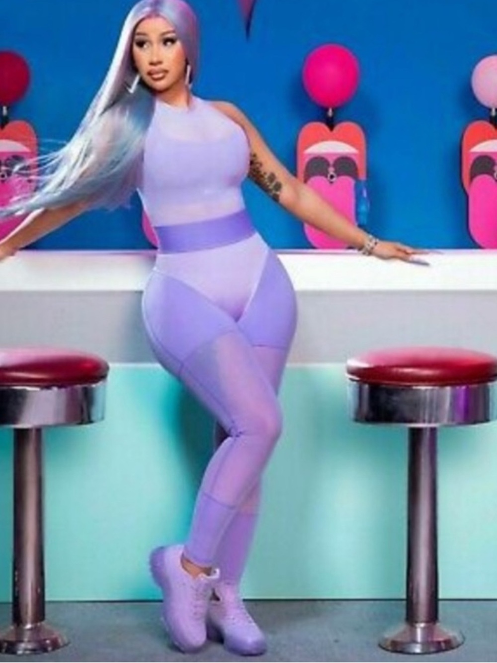 *REASONABLE OFFERS ONLY* Reebok 
“CARDI B” Club C Sneakers Crisp Purple 💜 - Picture 6 of 6